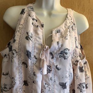 EUC My Michelle Pink Floral Cold Shoulder Blouse  Size:  Medium